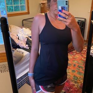 black lulu lemon tank